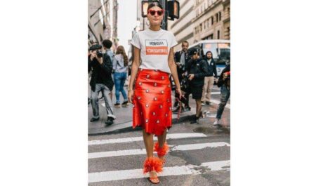 sandalia-com-plumas-look